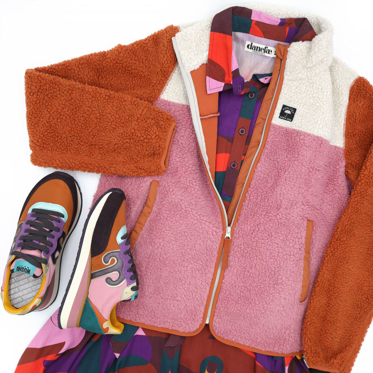 Lækker flerfarvet og fuzzy fleecejakke til kvinder