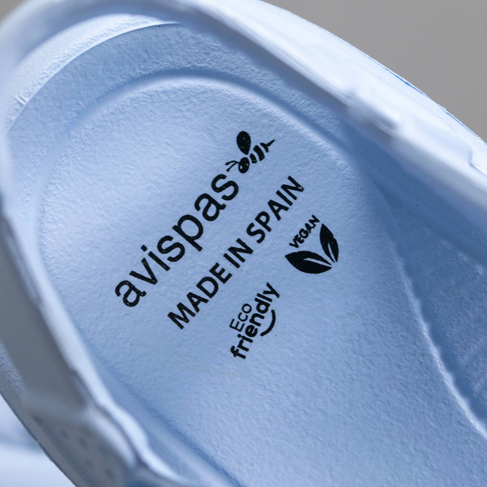 Calzame - Maui Flat Sandal Sky