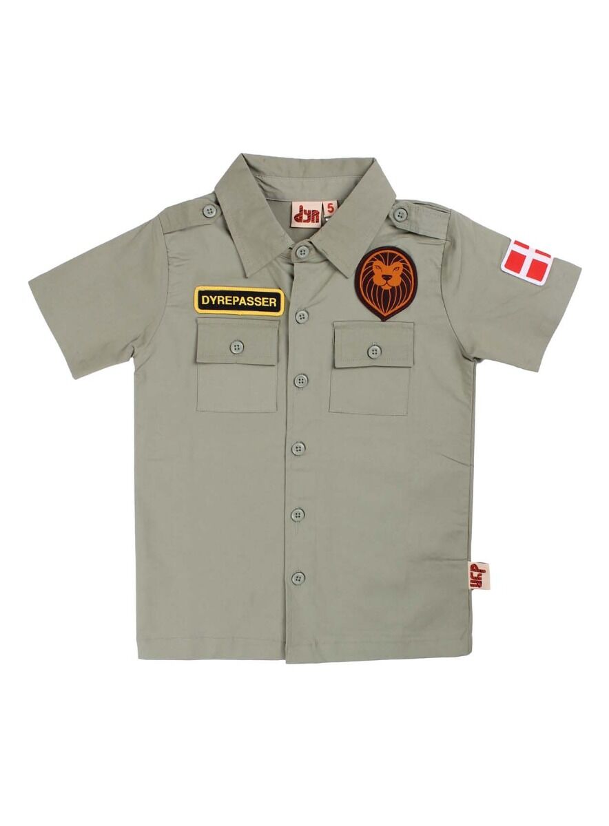 Skøn kortærmet dyrepasser skjorte til børn med fine detaljer