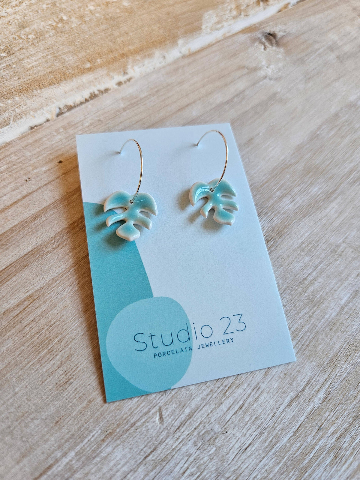 Drop Leaf Earring Pair: Lilac