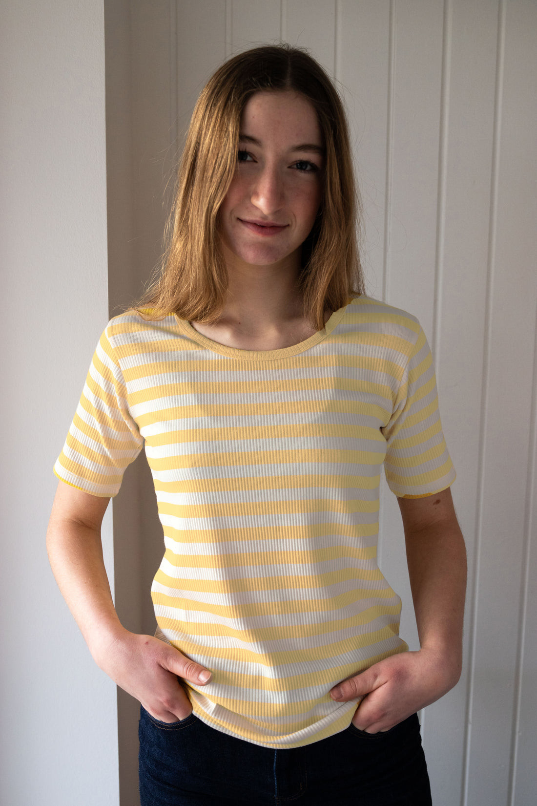 ESS - Danefriend Tee Faded Yellow/Chalk