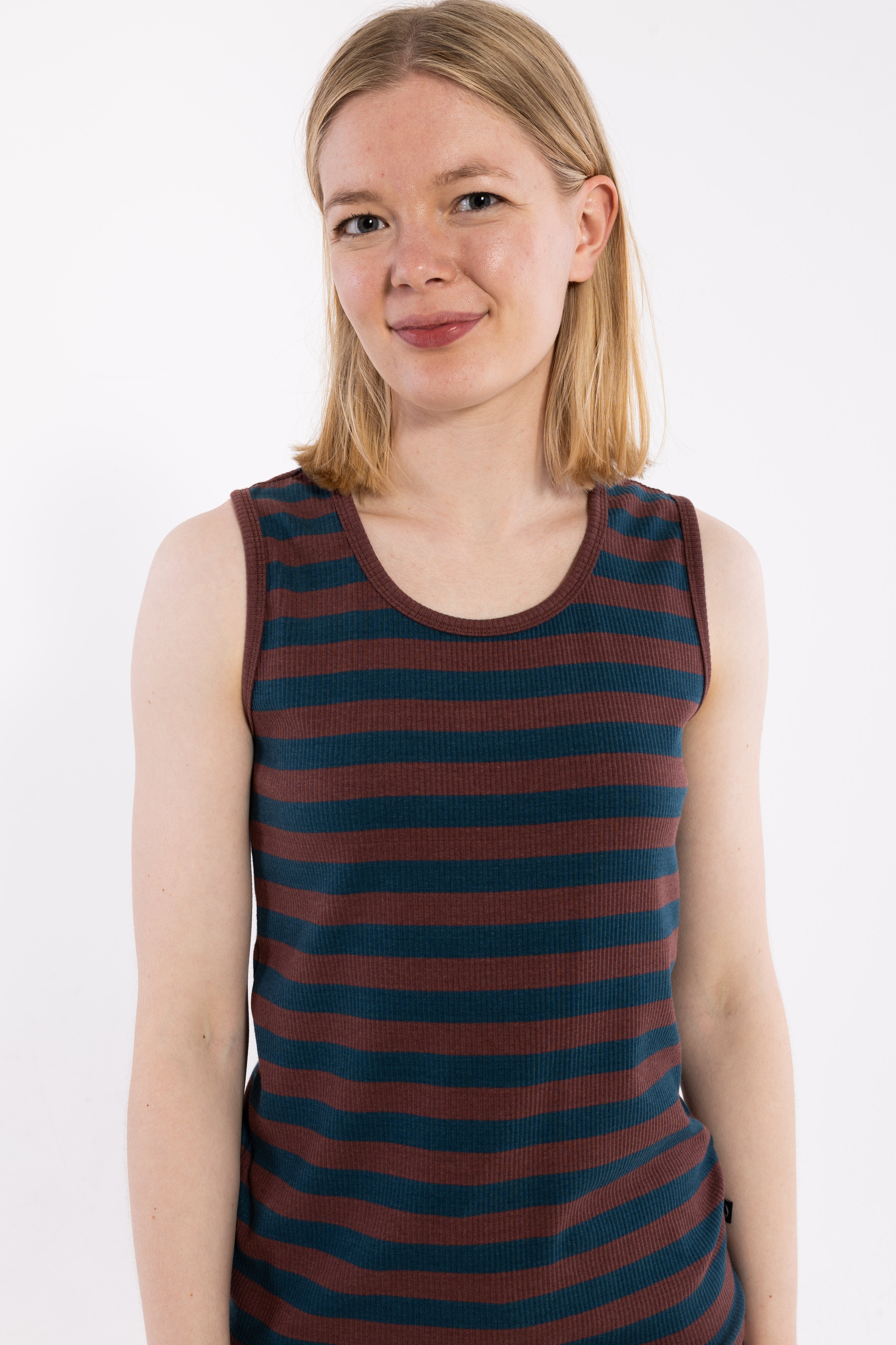 ESS - Danallinge Top Dk Merlot/Dk Slate