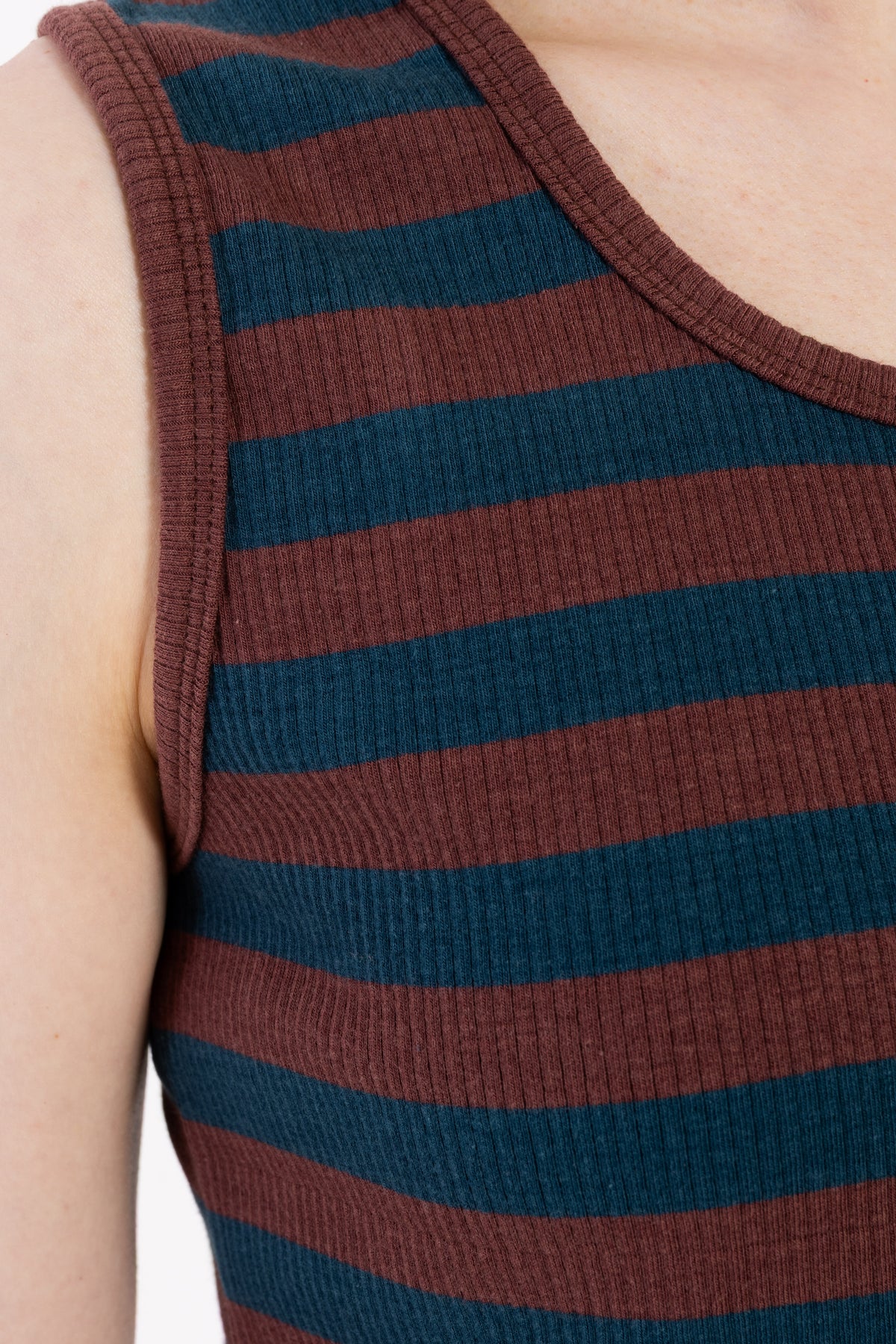 ESS - Danallinge Top Dk Merlot/Dk Slate