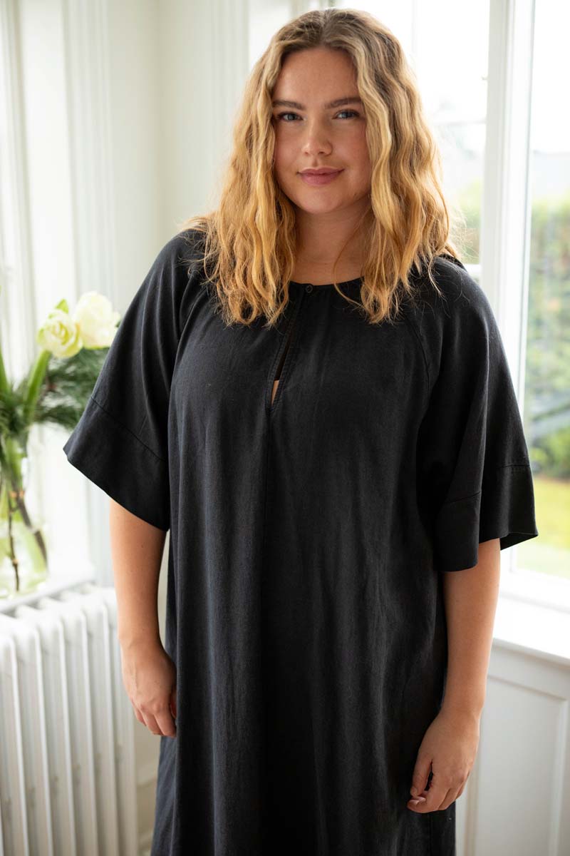Danehostess Heavy Linen Dress Black