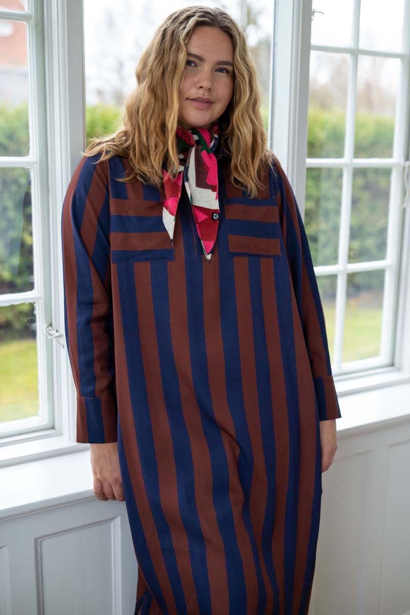 Danefolk Sateen Twill Dress Dk Navy/Dk Merlot