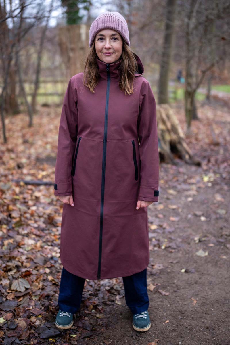 The Danedogwalker Raincoat Dk Merlot