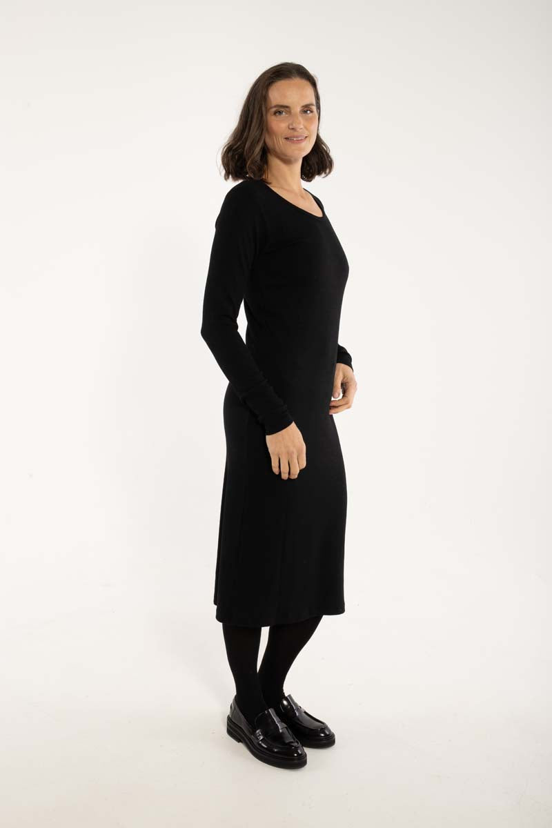 Elegant langærmet kjole i sort til kvinder