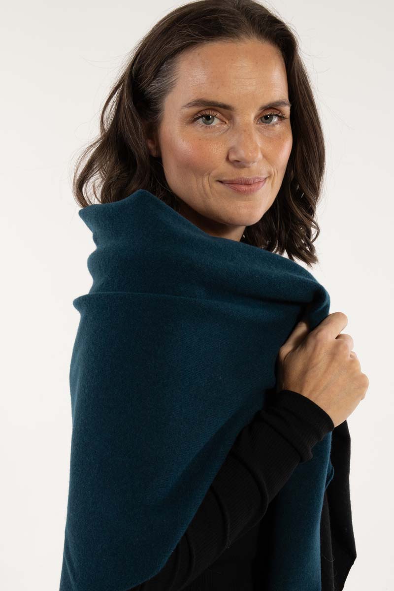 Danefireplace Wool Shawl Black/Dk Slate