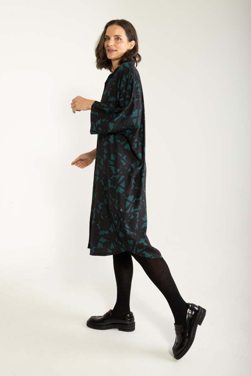 Danetiki Sateen Twill 3/4 Dress Dk Slate BRAMBLE