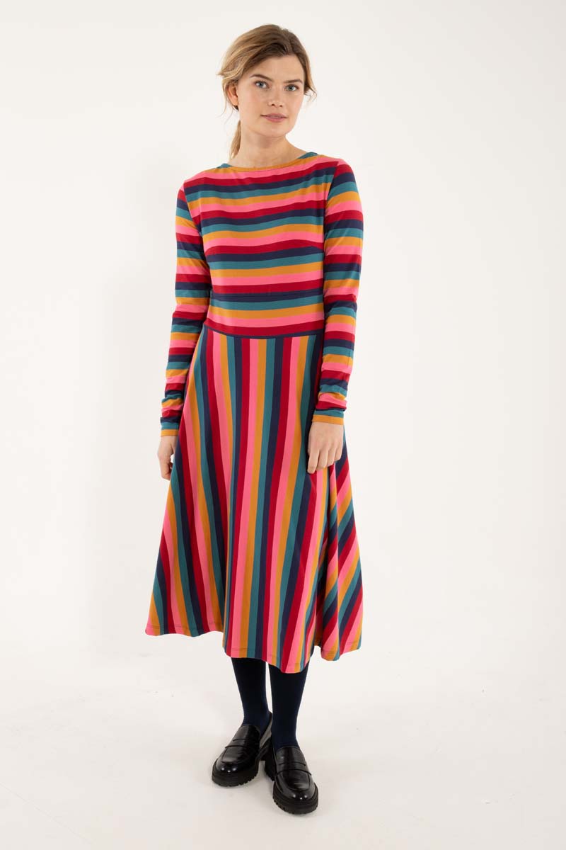 Stribet kjole til dame