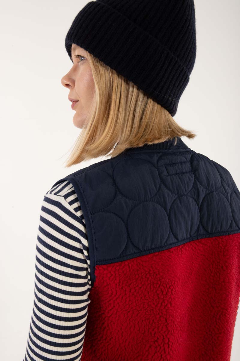 Danewalnut Fleece Bodywarmer Dk Navy/Dk Red