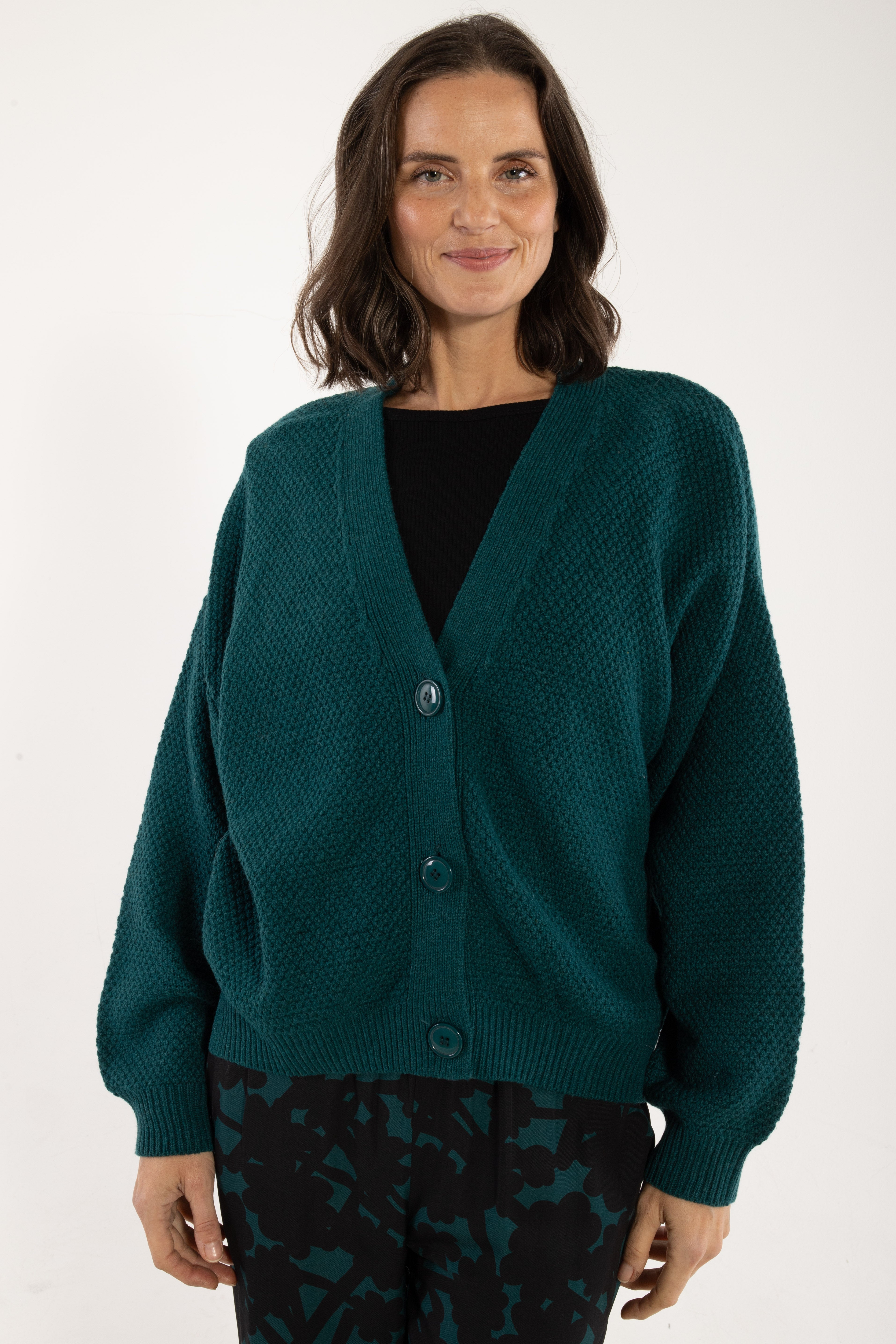 Lækker Varm Mørke Grøn Uld Cardigan fra Danefæ.