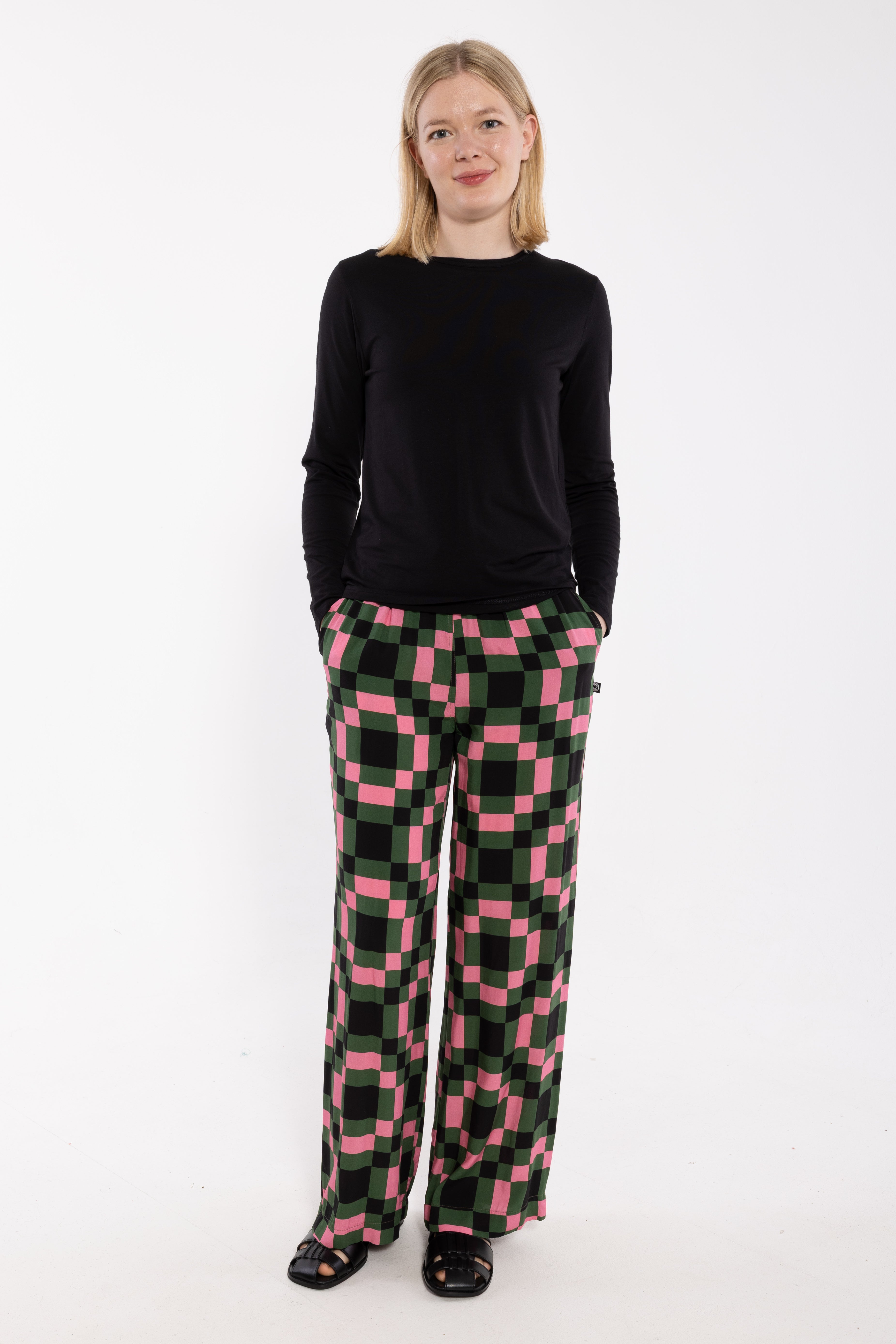 Mønstret viscose bukser til dame.