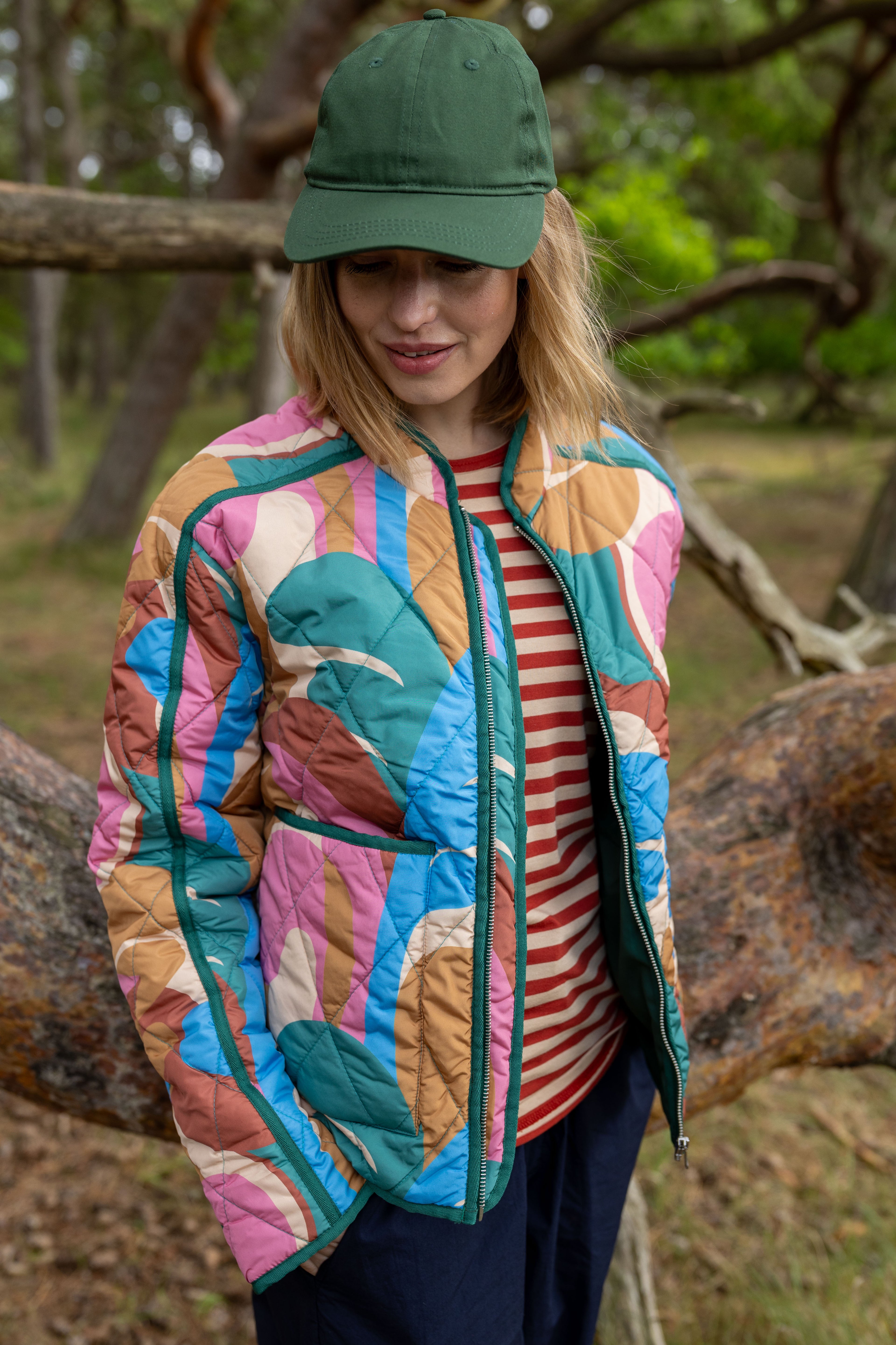 Farverig quiltet termojakke til kvinder