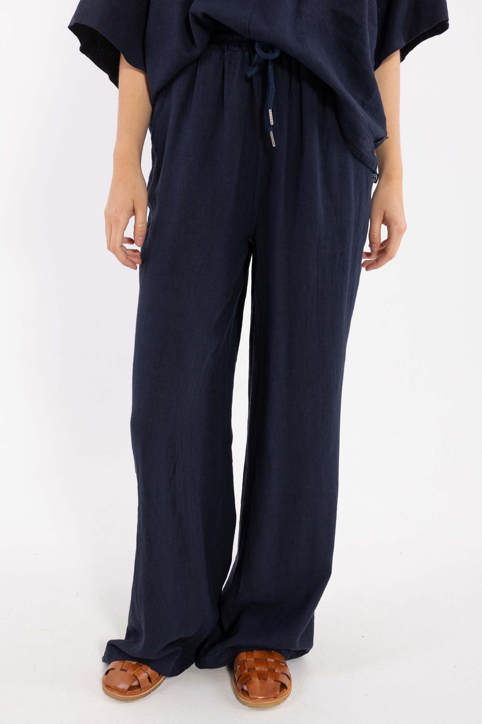 Smarte navyblå bukser i lækker hørblanding til kvinder