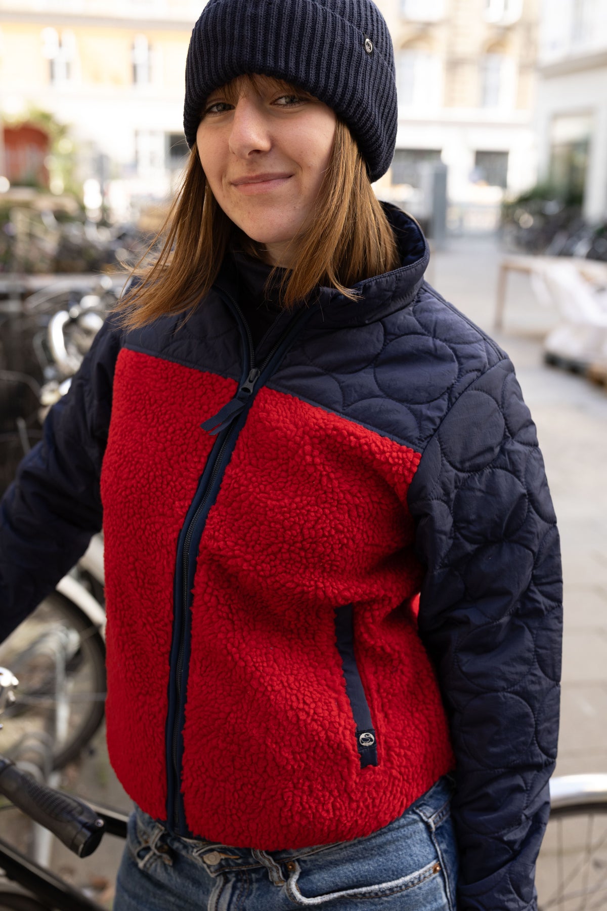 Rød og navyblå zip-up i fleece og termo til damer