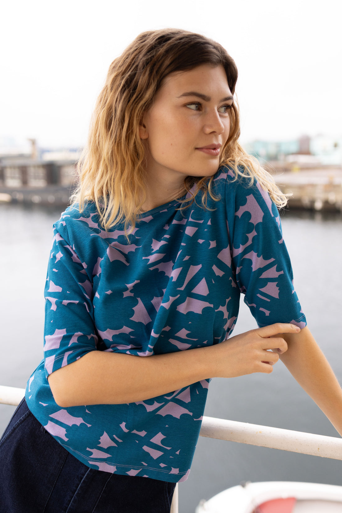 Danepixi Modal Tee Warm Blue/Light Lilac BRAMBLE