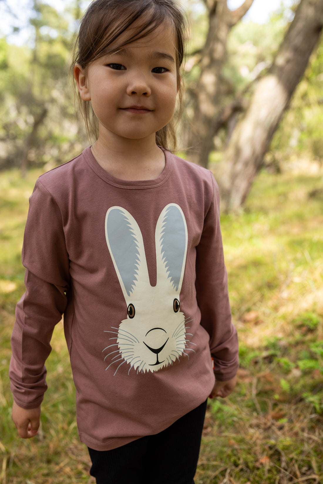 Lækker bluse til børn med print af vildkanin