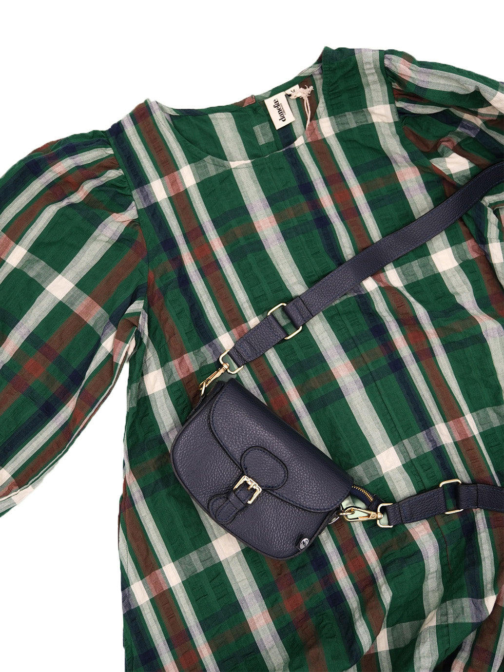 Smuk og kompakt navyblå taske i læder med crossbodyrem