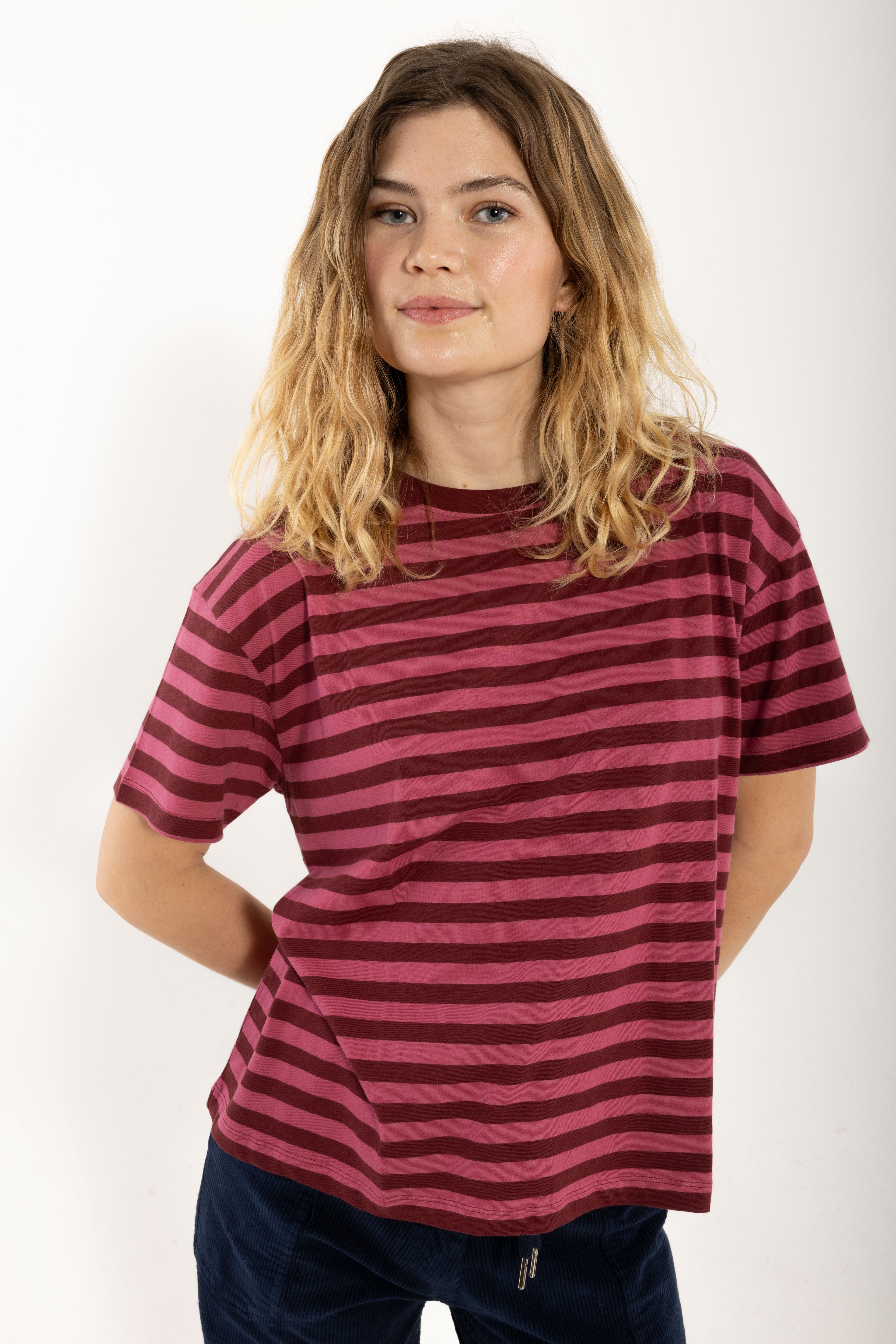 Danebasic Boxy Tee Dark Cherry/Berry Compote