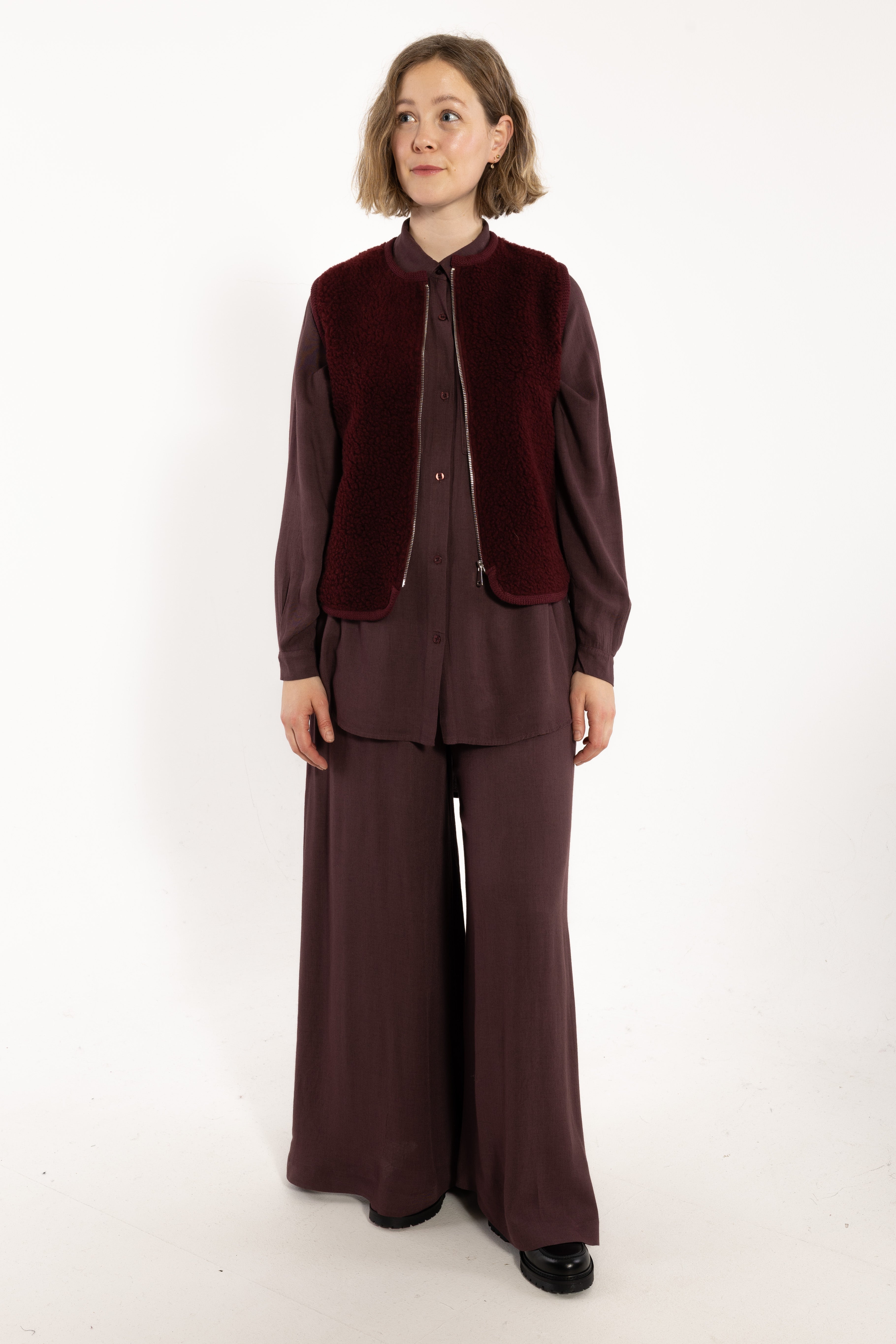 Danecubist Fuzzy Wool Fleece Vest Berry Compote