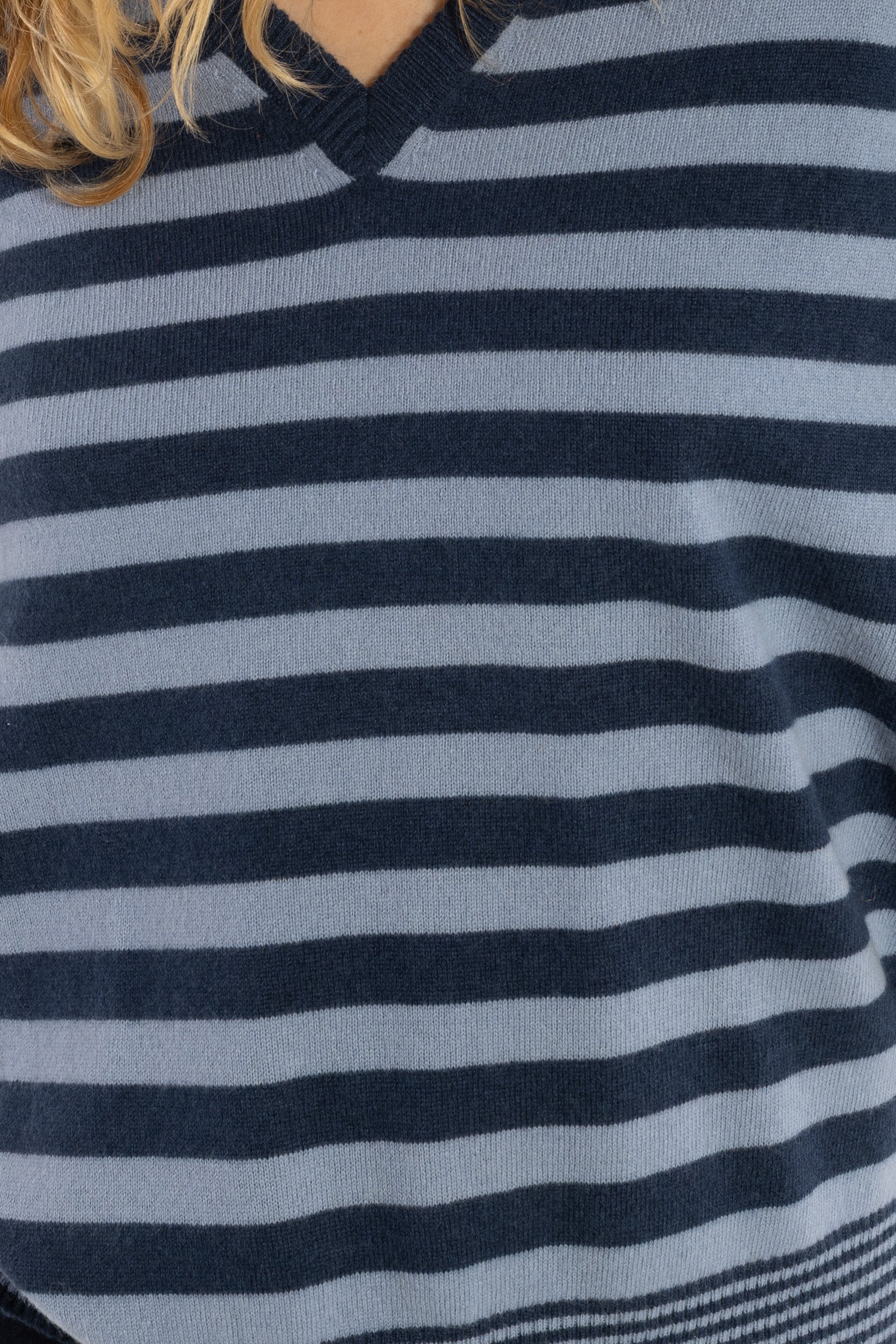 Danenote Merino Wool Sweater Porcelaine/Dark Grey Blue