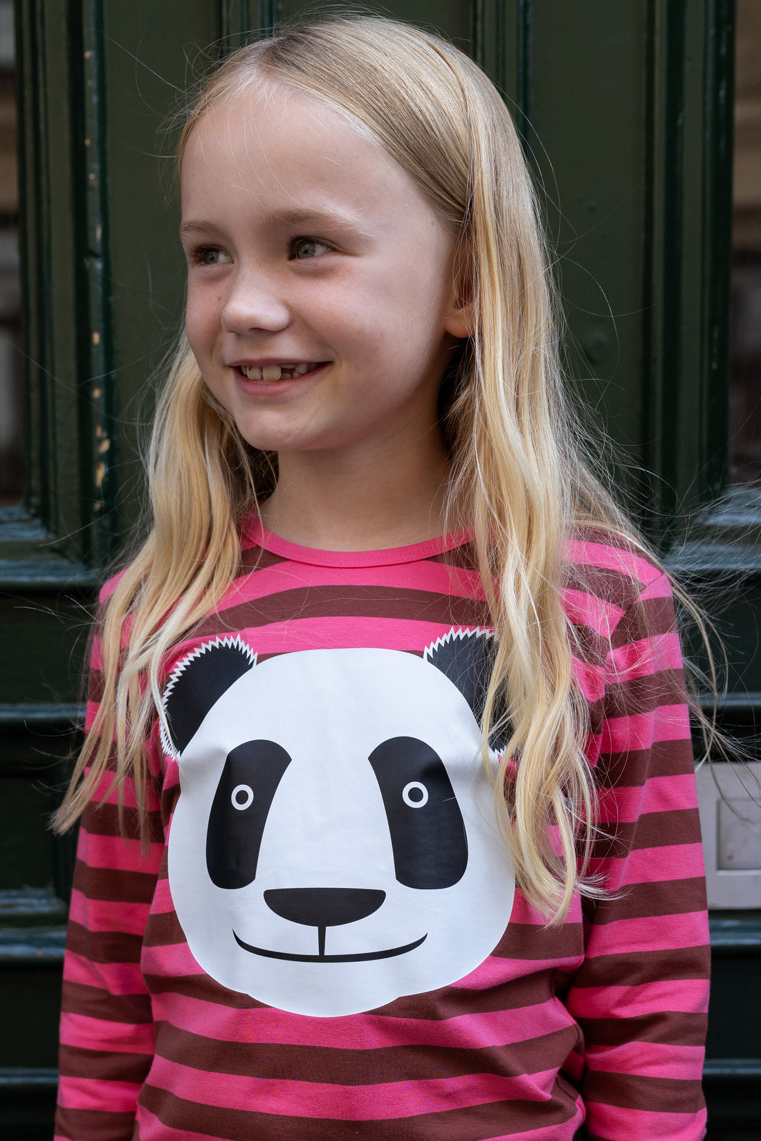 Lækker stribet trøje til børn med print af panda