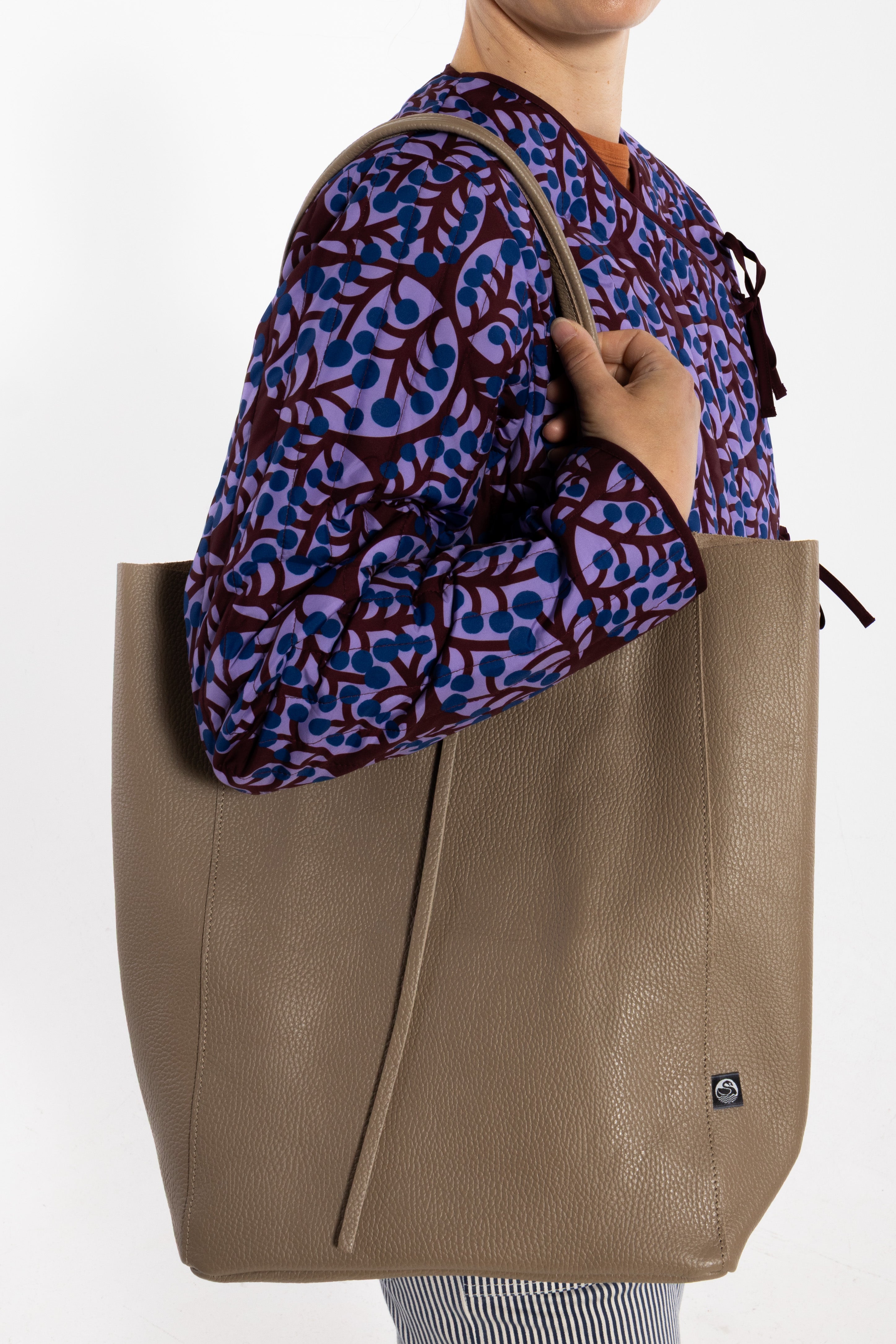 ESS - DaneHolstein Leather Tote Bag Fossil