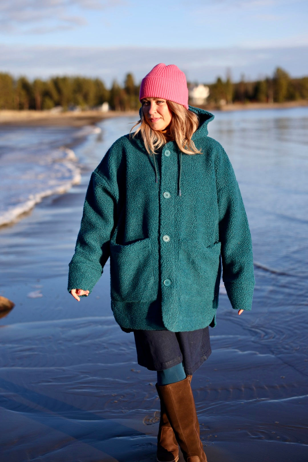 Lækker fuzzy fleecejakke i blågrøn nuance til kvinder