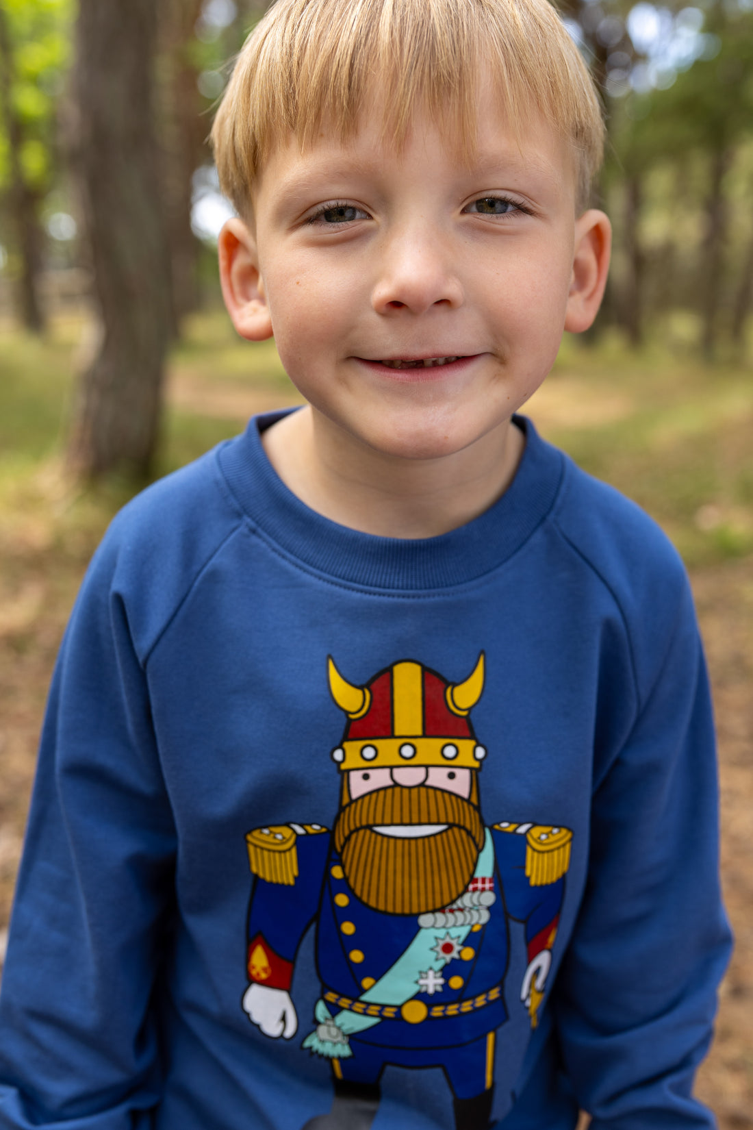 Sweater til børn med konge