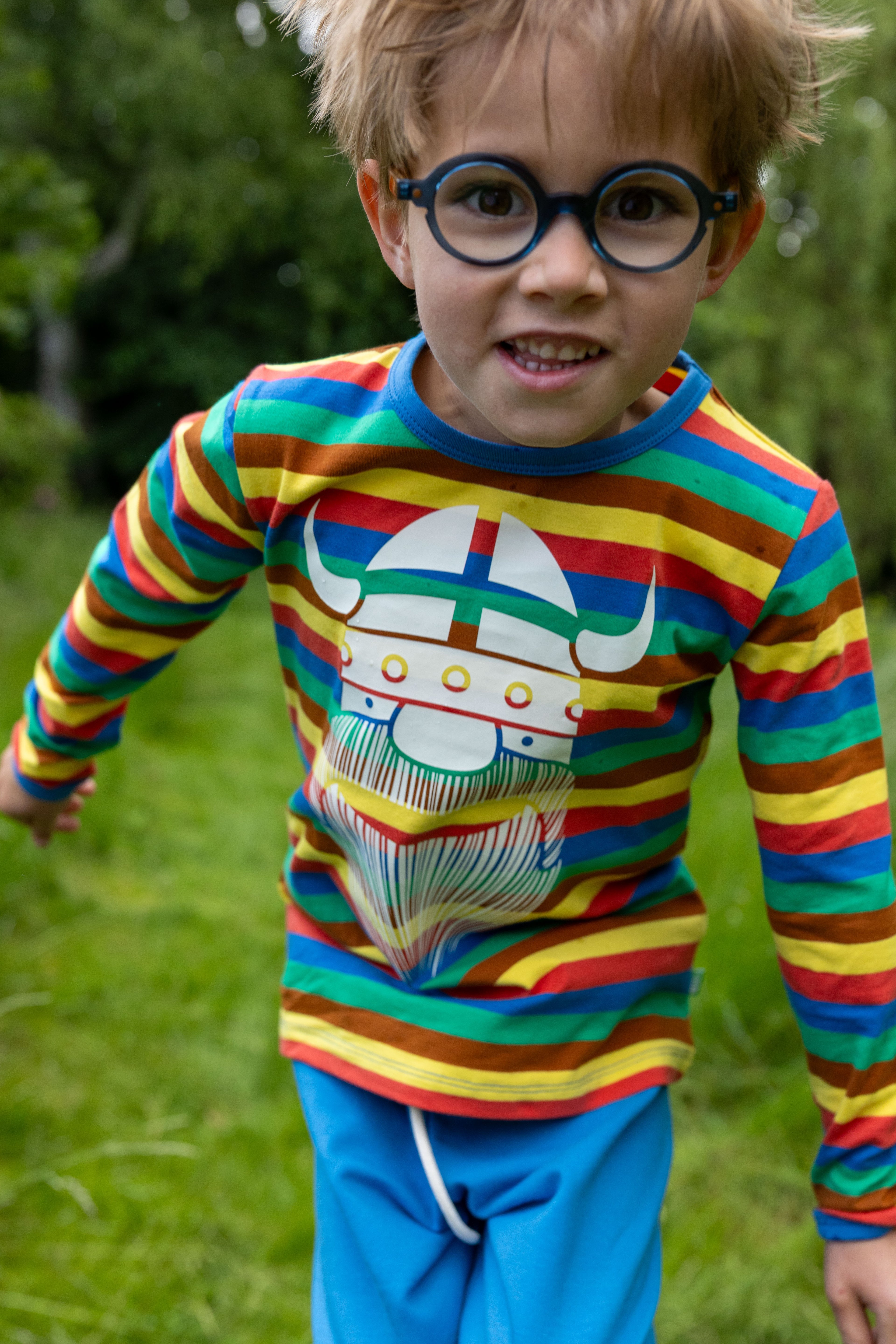 Stribet bluse i bomuld til børn med print af viking