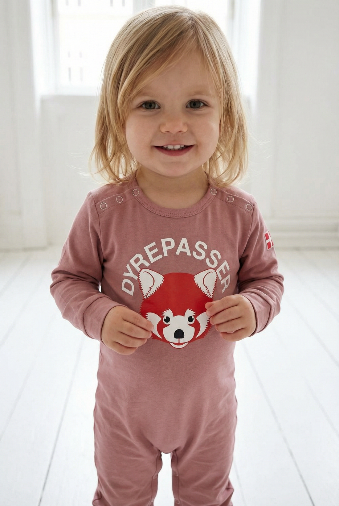 Dyrepasser Suit Rose Beige ROED PANDA