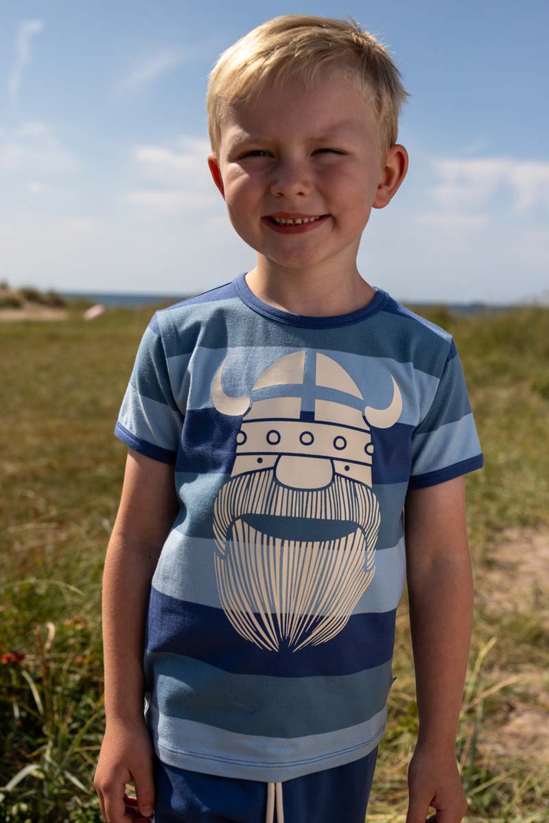 T-shirt med viking til børn