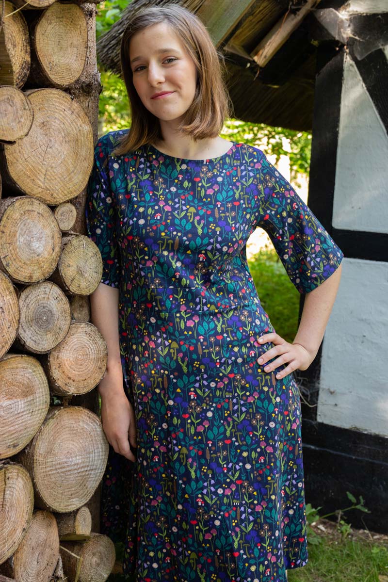 Daneviborg Modal Dress Dk Navy BOTANICAL