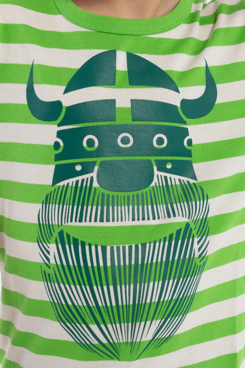 Sød t-shirt i bomuld med grønne og hvide striber til børn med print af vikingen Erik