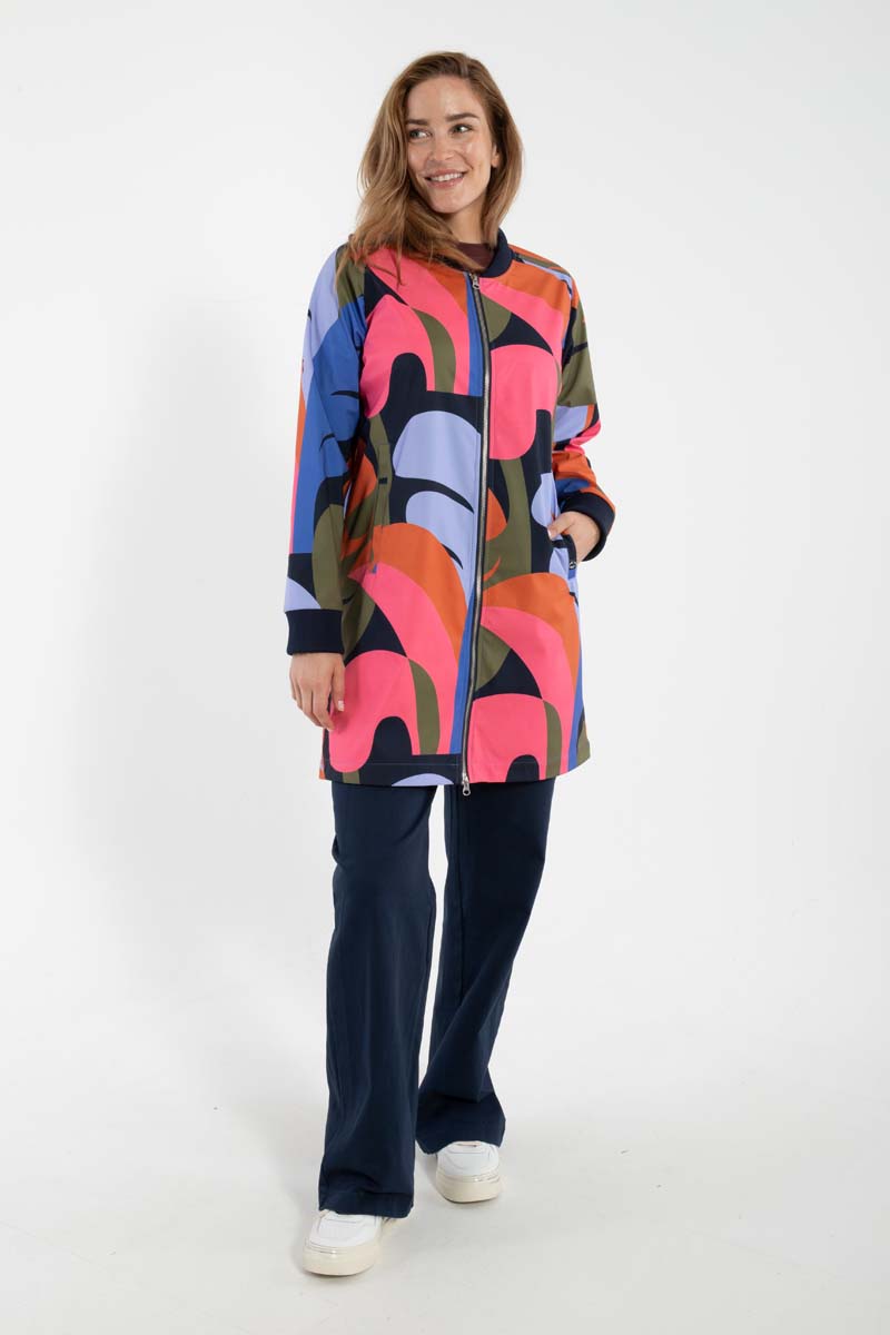 Softshell frakke til dame i smuk print