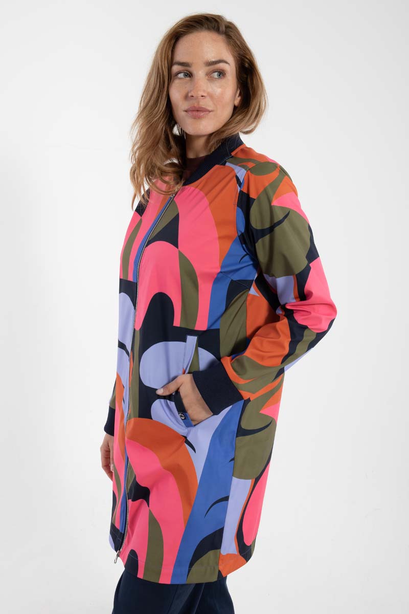 Softshell frakke til dame i smuk print