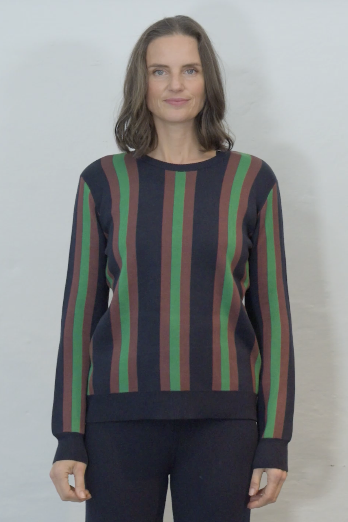 Sweater med striber til dame