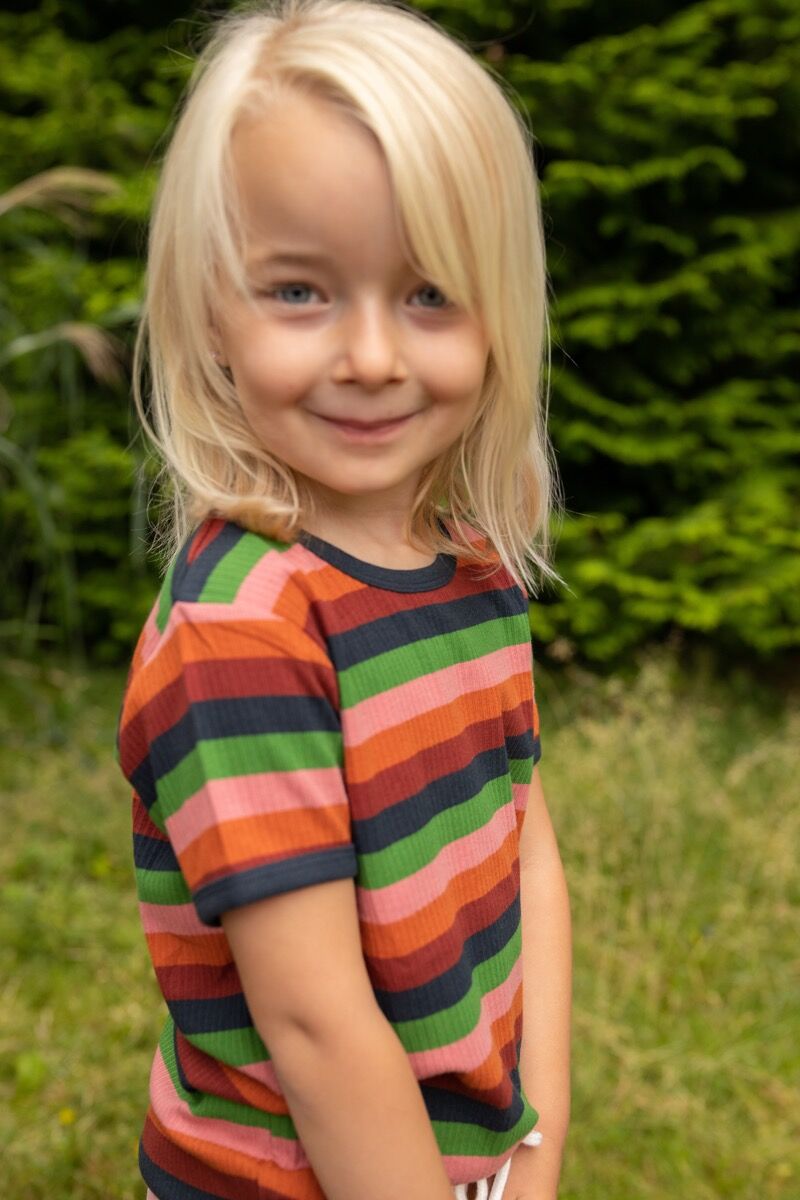 T-shirt til børn med striber