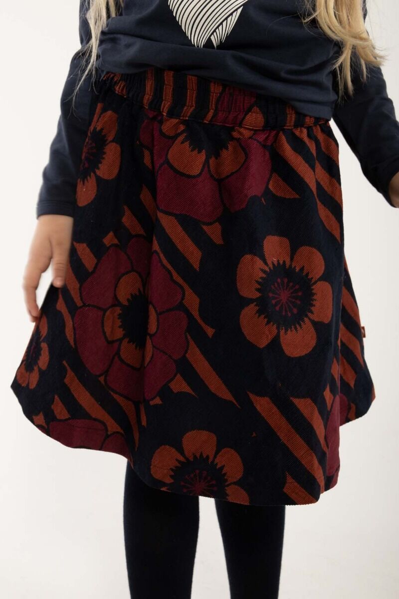 Danyrsa Skirt Beige Rose/Navy POWER FLOWERS