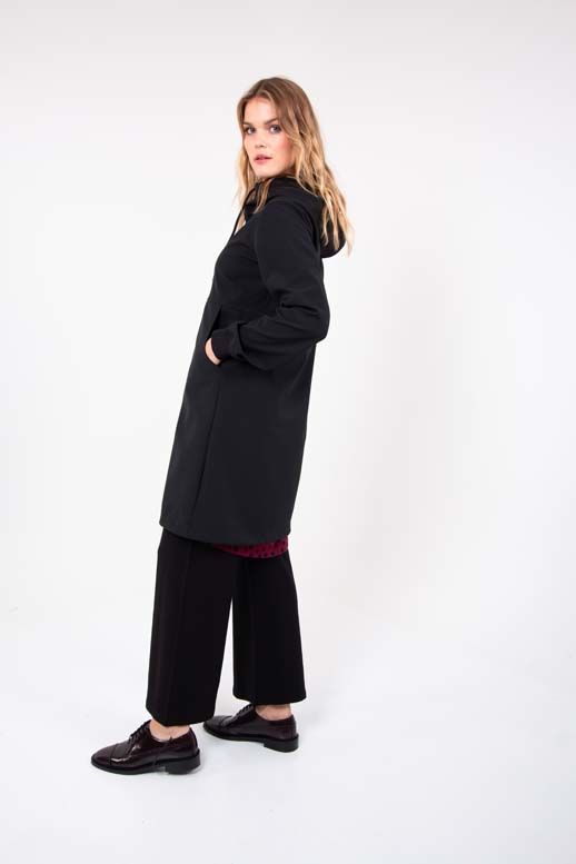 Daneline Softshell Black