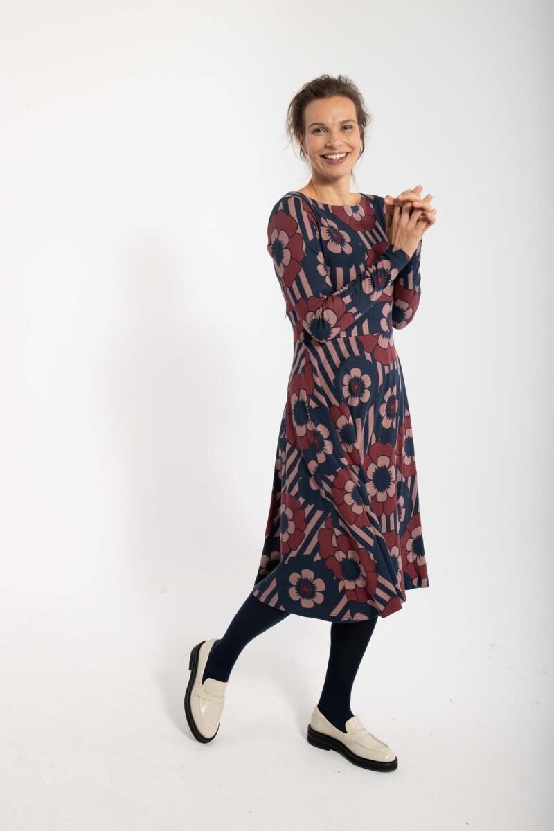 ORGANIC - Danesigrid Viscose Dress Beige Rose/Navy POWER FLOWERS
