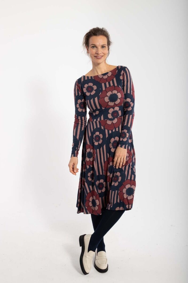 ORGANIC - Danesigrid Viscose Dress Beige Rose/Navy POWER FLOWERS
