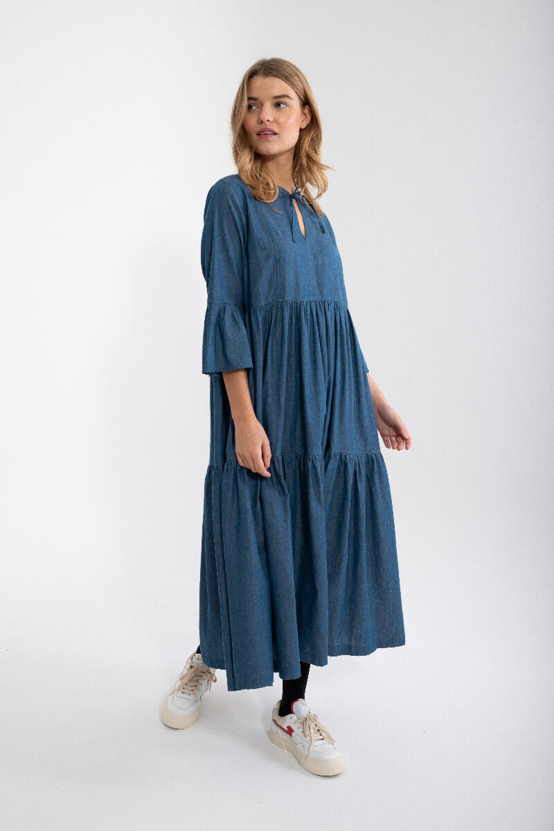 Danekamelia Chambrey Dress Dark Indigo