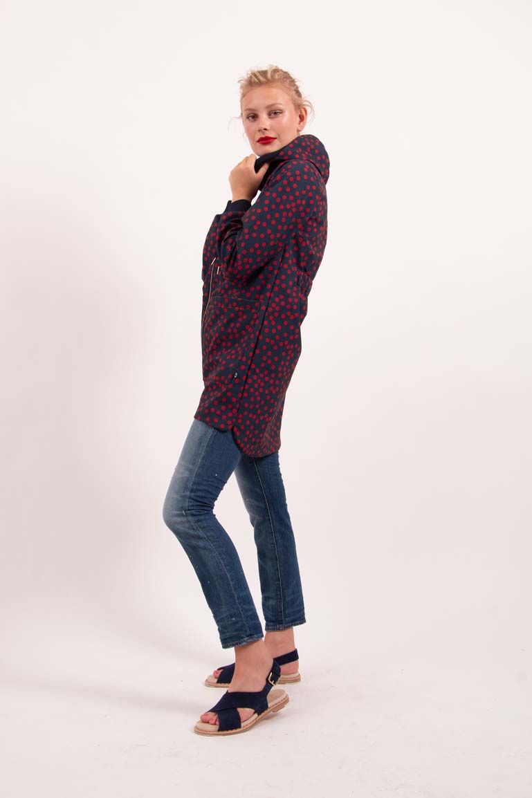 Danelaura Softshell Navy/Red FUNDOTS