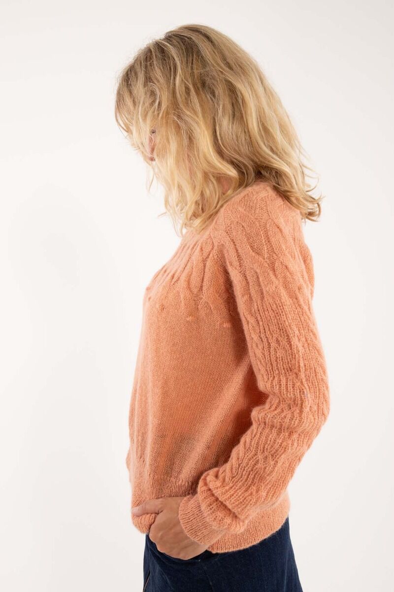 Danaarluk Sweater Rose Beige