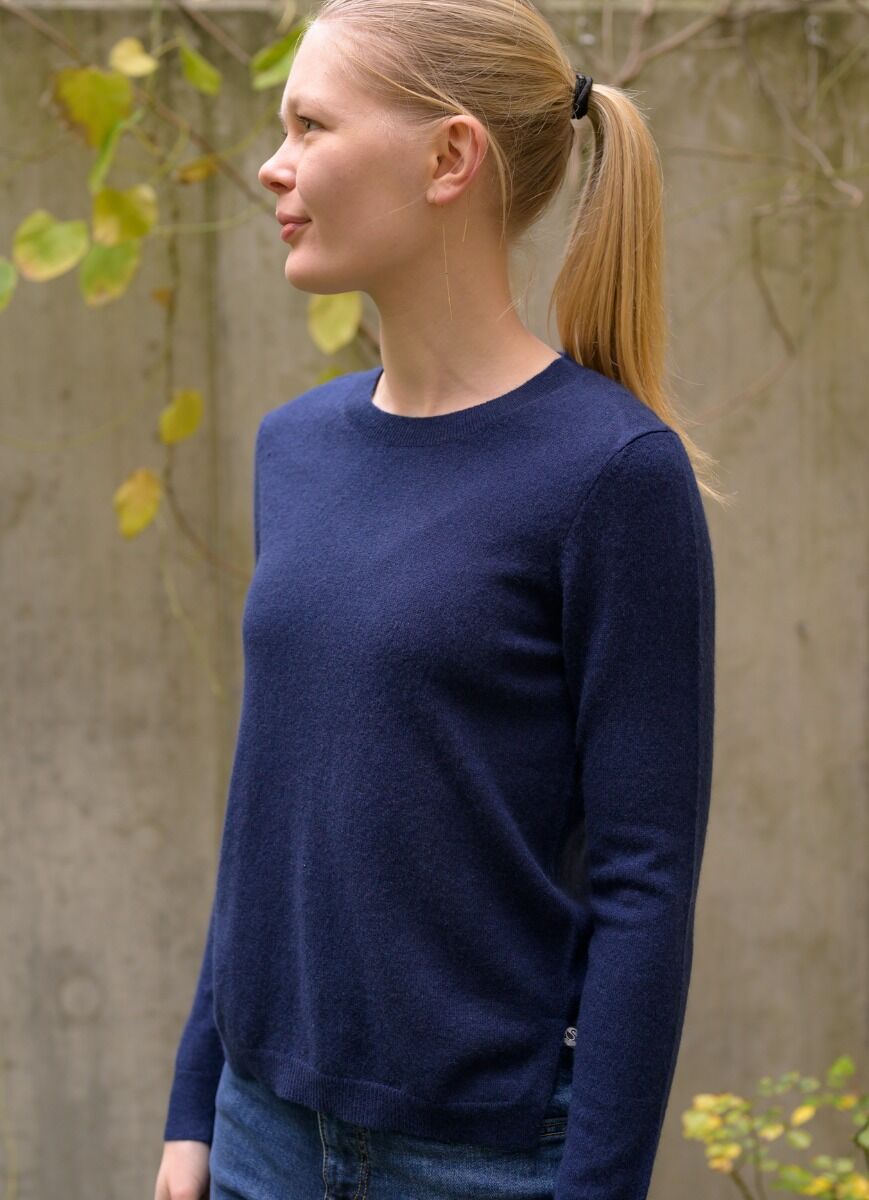 ESS - Cashmere Kiss Sweater Navy