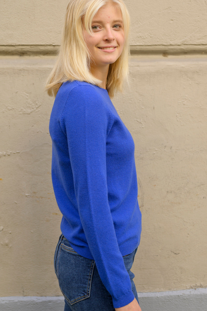 ESS - Bliss Merino Sweater Royal Blue