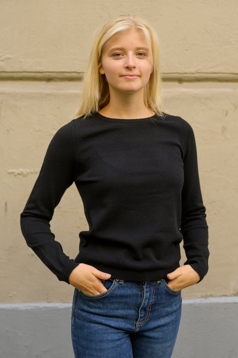 ESS - Bliss Merino Sweater Black
