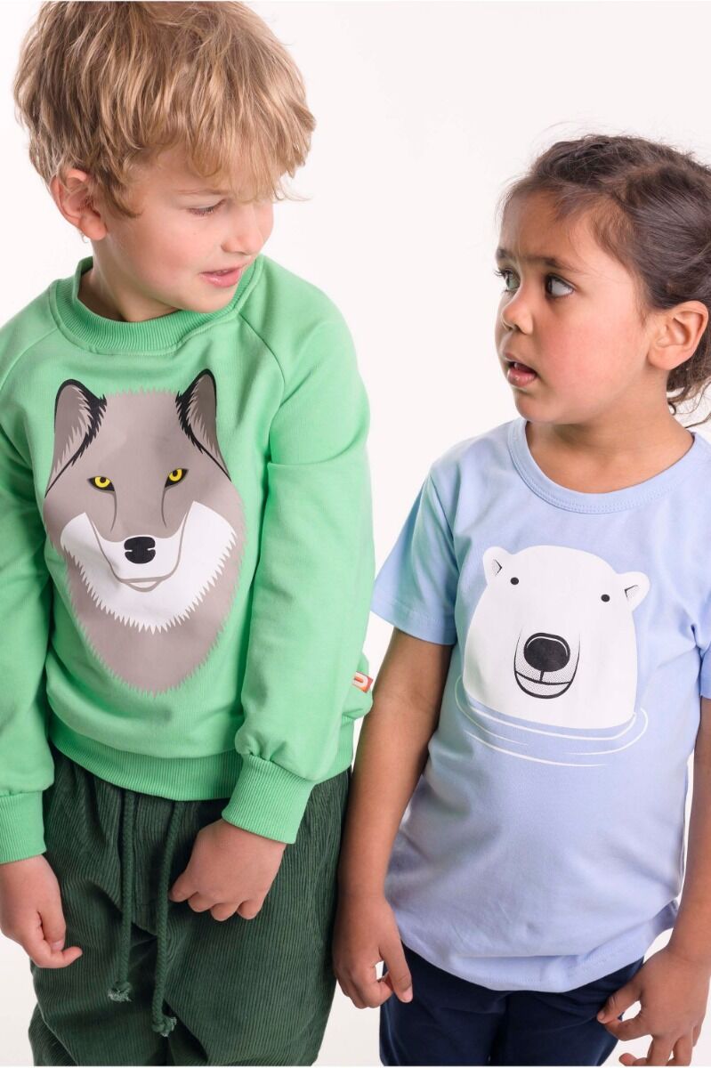 T-shirt til børn med isbjørn